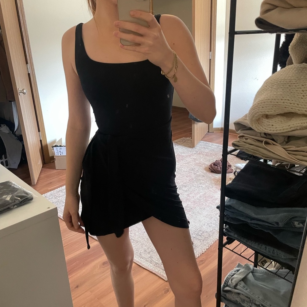 Aritzia wrap dress